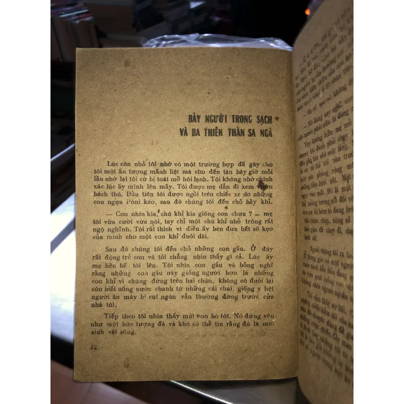 Những ngọn cờ trắng - N. Đumbatzê 973306