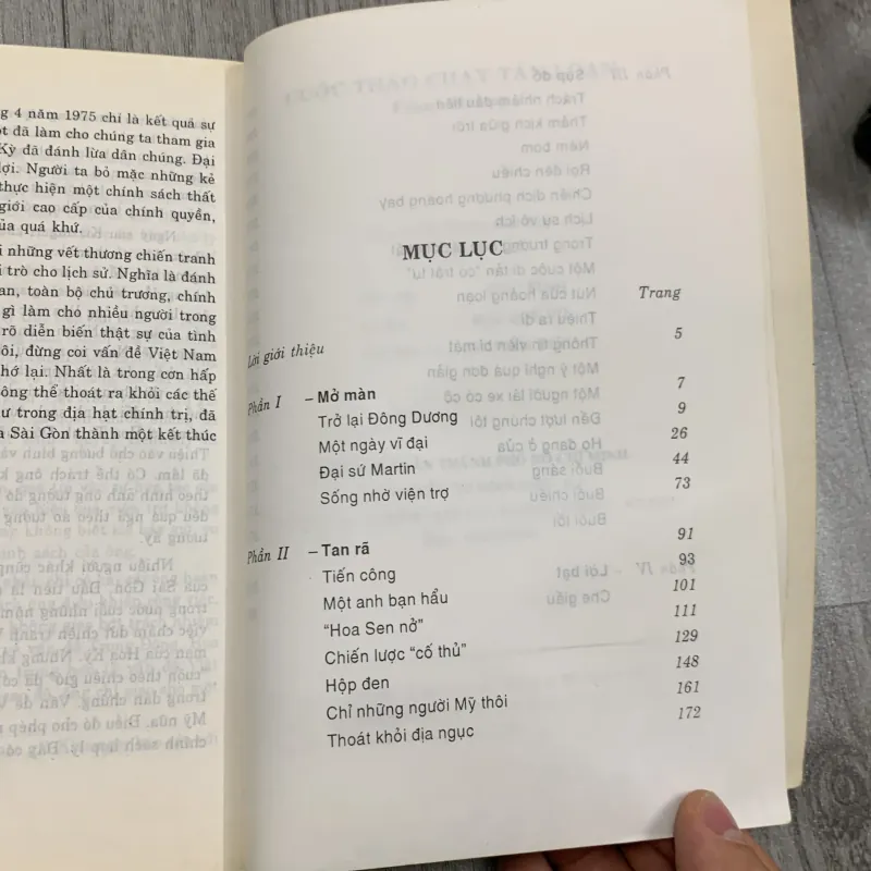 Cuộc tháo chạy toán loạn - frank snepp. 3b3 777821