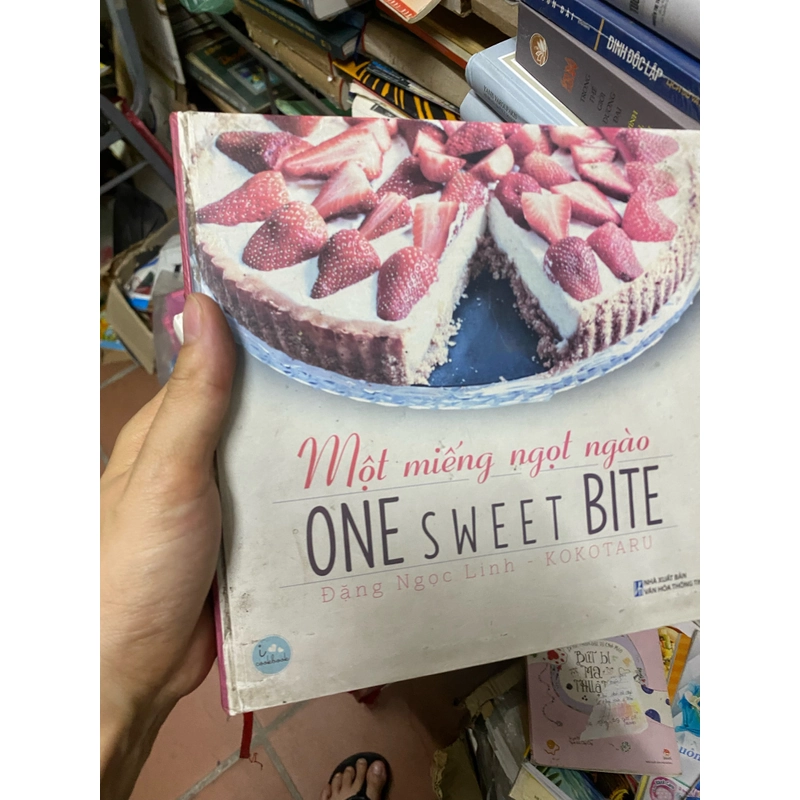 Sách một miếng ngọt ngào one sweet bite 317422