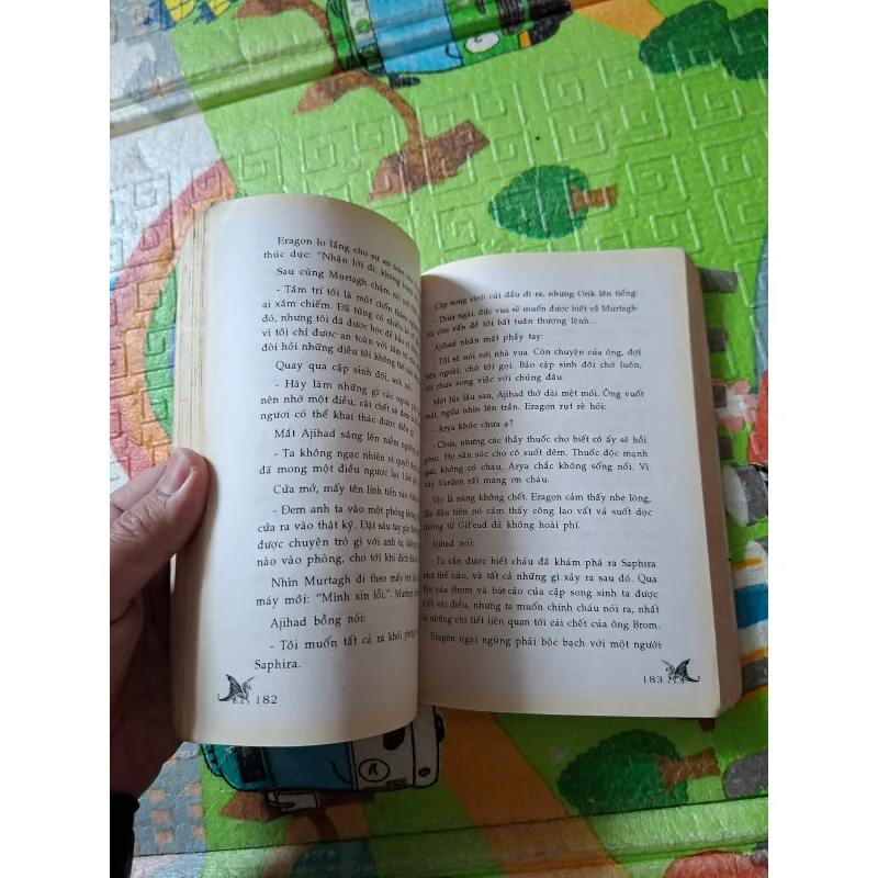 Eragon - Cậu bé cưỡi rồng tập 2 933779