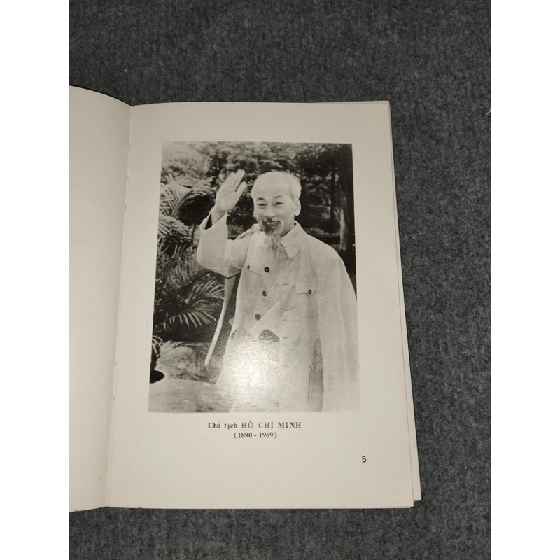 NƠI Ở VÀ LÀM VIỆC CỦA CHỦ TỊCH HỒ CHÍ MINH TẠI PHỦ CHỦ TỊCH 466021