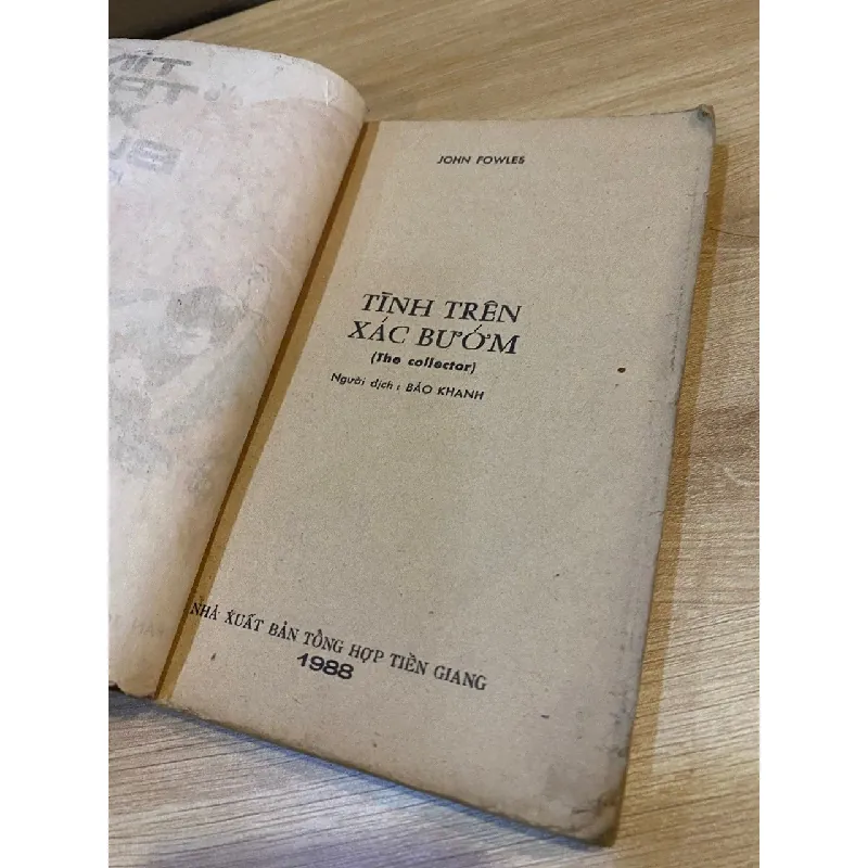 Tình trên xác bướm - John Fowles 559300