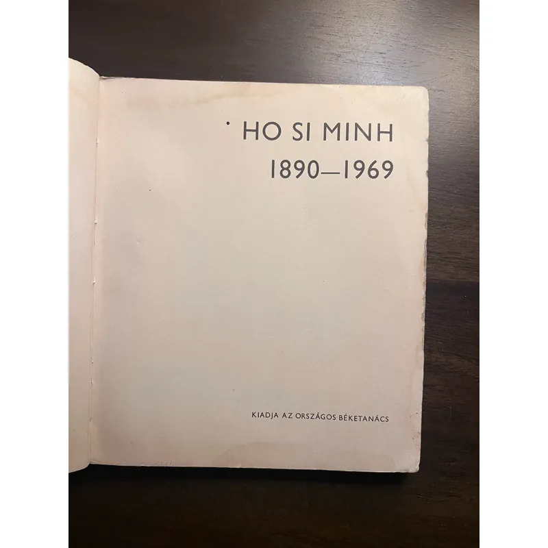 Sách ảnh: Hồ Chí Minh 590794