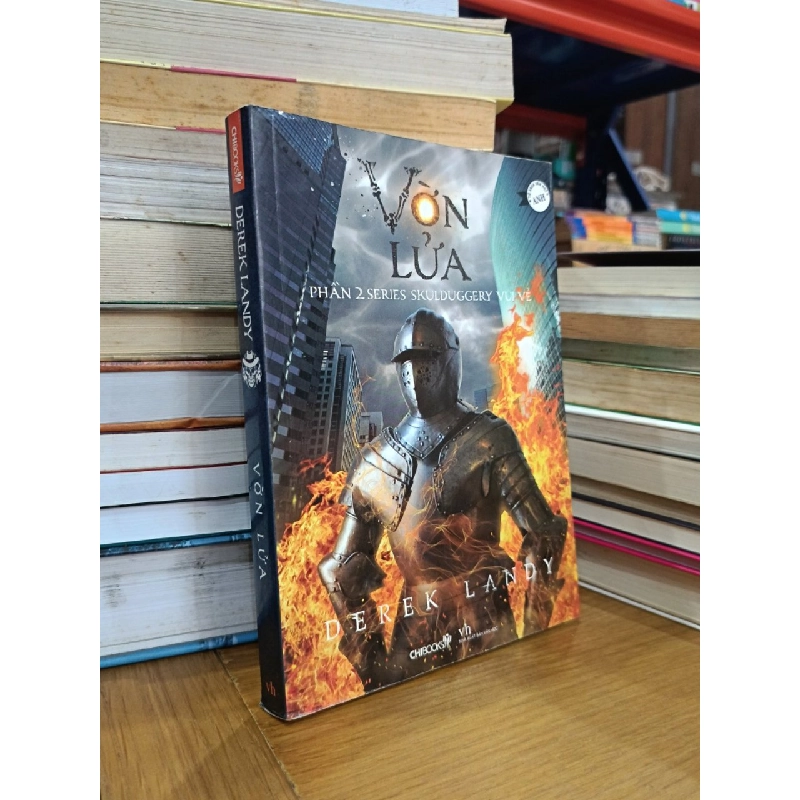 Vờn Lửa (Phần 2 series Skulduggery Vui Vẻ) - Derek Landy (Trần Thanh Hà dịch) 546145