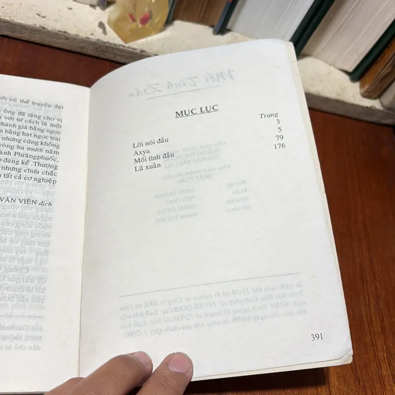 II Văn Học Nước Ngoài: Mối Tình Đầu - IVAN TUÔCGHÊNIEP - 2000 781610