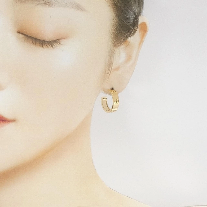 Khuyên tai Cartier Love - Hàng hiệu chính hãng 843867