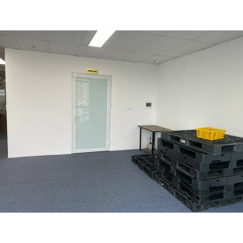 Pallet nhựa cứng 452088