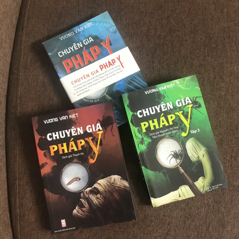 Chuyên gia Pháp Y (bộ truyện)	Vương Văn Kiệt (Vương Gia Kiệt) 598892