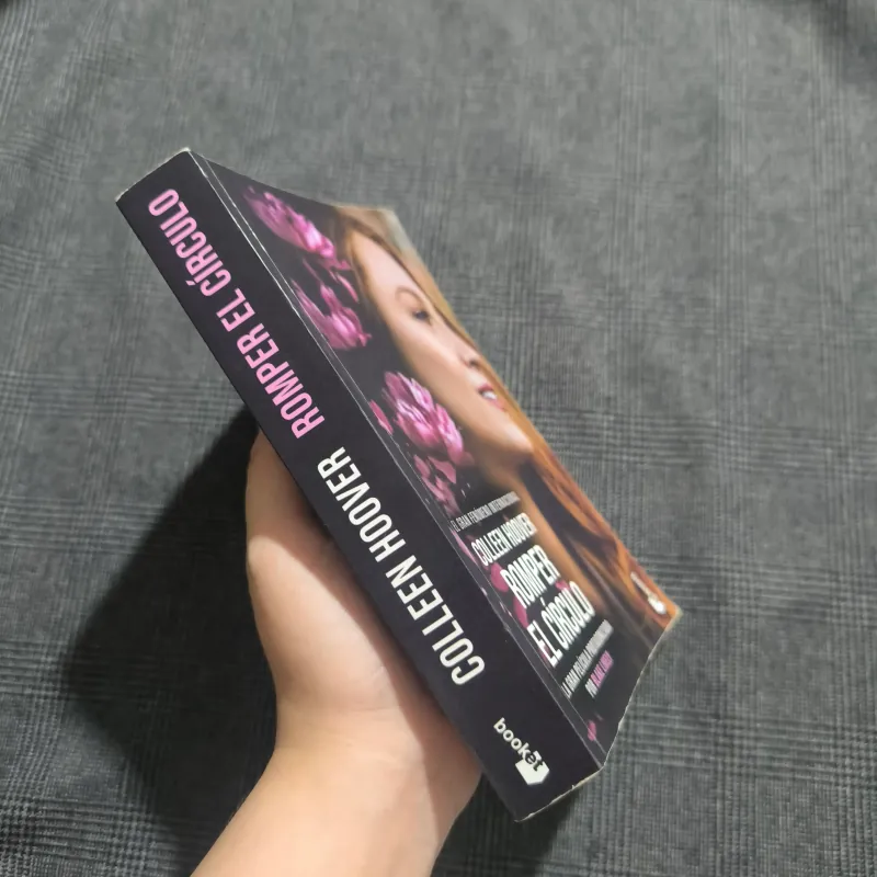 Romper El Círculo - Colleen Hoover (It ends with us - tiếng Tây Ban Nha) 1013691