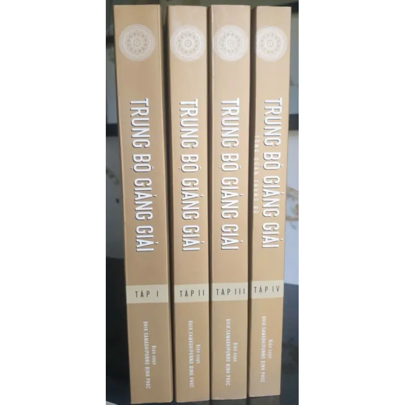 Trung Bộ Giảng Giải - Trọn Bộ 4 Tập 775872