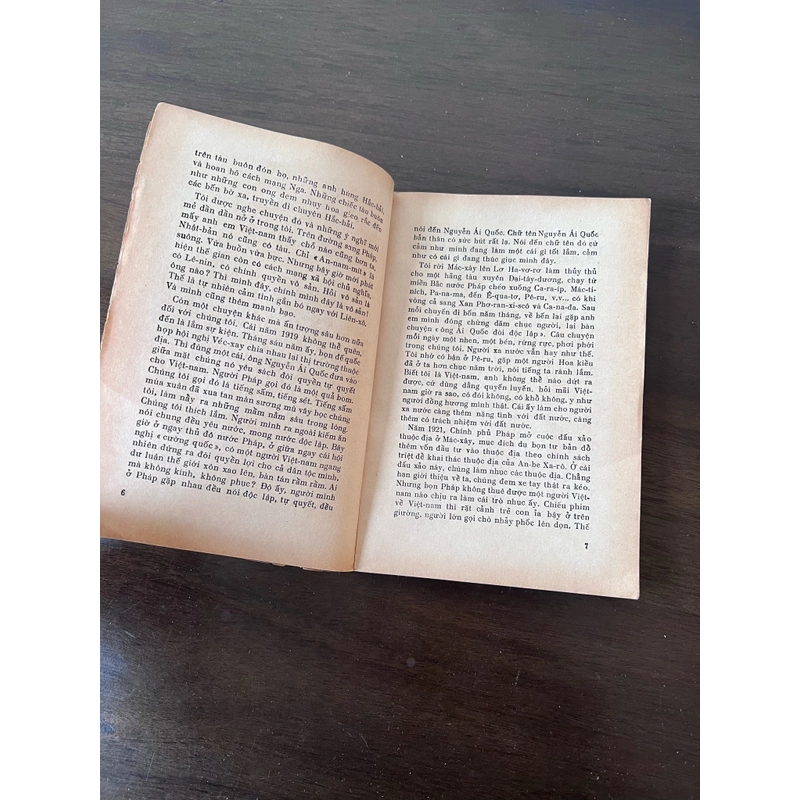 📖 Bác Hồ (tập hồi ký) (bản in 1975) 526048