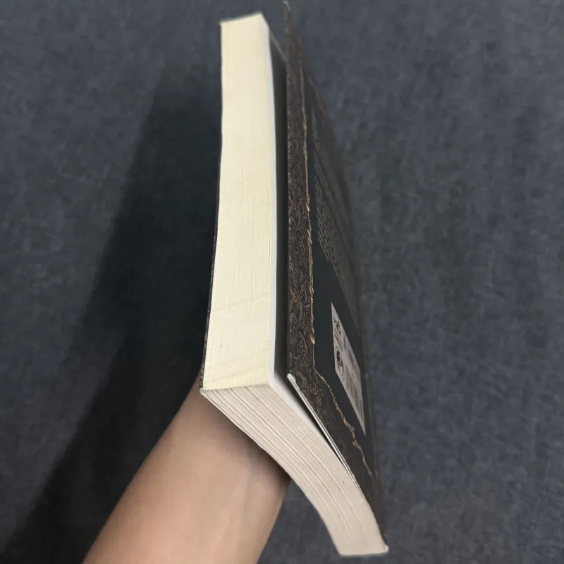 Thăng khúc - Samantha Shannon 936911