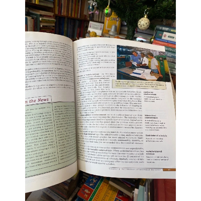 Organizational Behavior - Stephen P. Robbins 735848