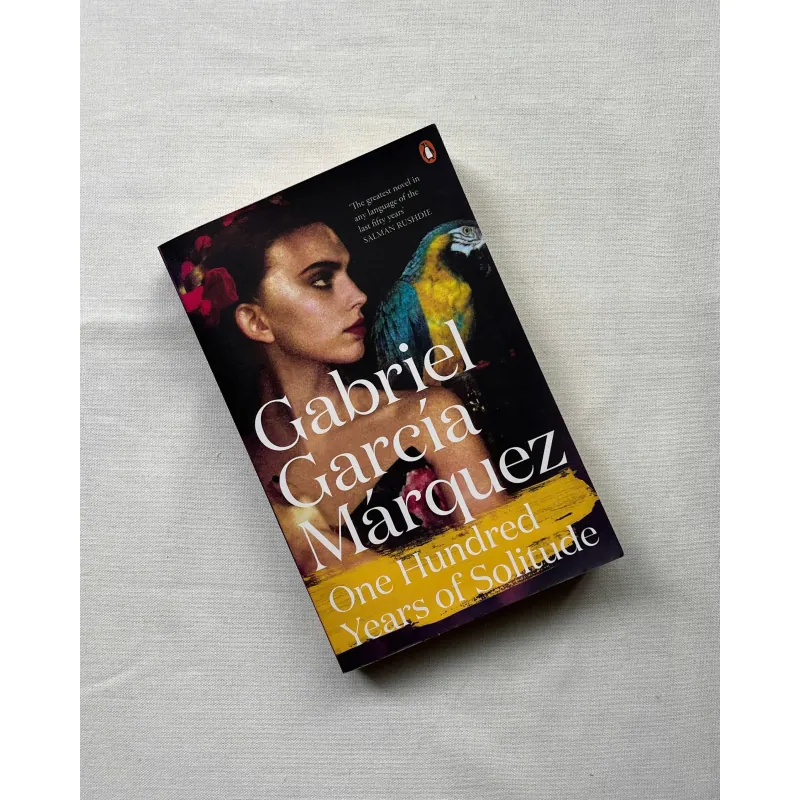 One Hundred Years of Solitude - Gabriel García Márquez   991943