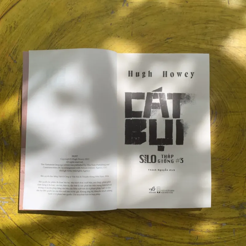 CÁT BỤI THÁP GIỐNG # 3 - HUGH HOWEY 937325