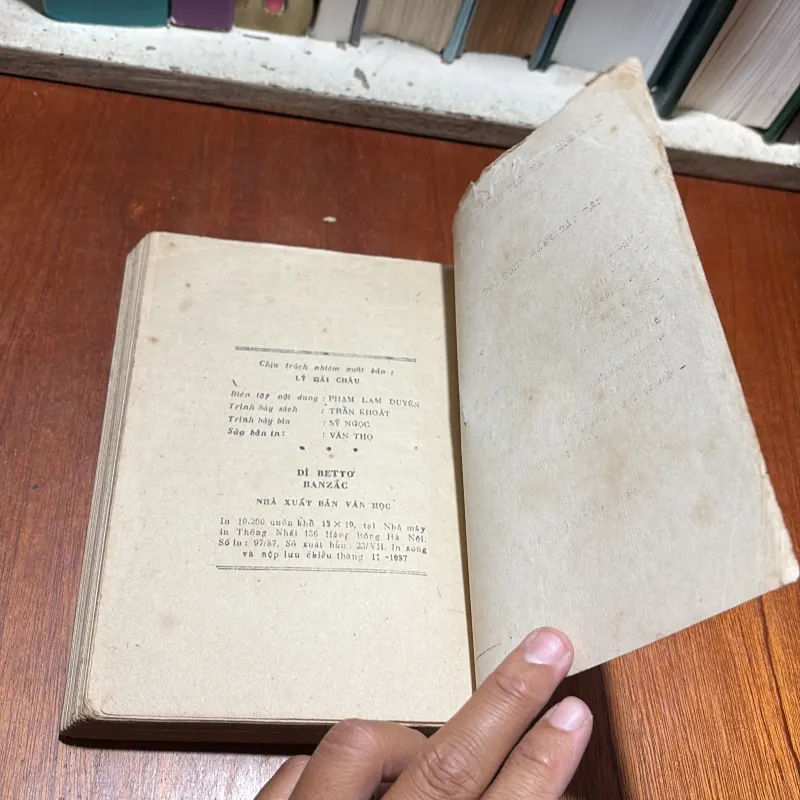 II Tiểu Thuyết: Dì Bettơ (Tập 1) - HONORÊ ĐƠ BANZAC - 1987 931884