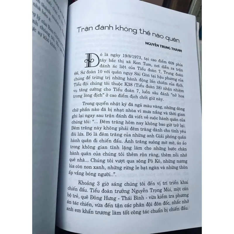 Sách Ký Ức Chiến Tranh và Khát Vọng Hòa Bình - Nguyễn Thọ Kiệt mới 90% 1004180