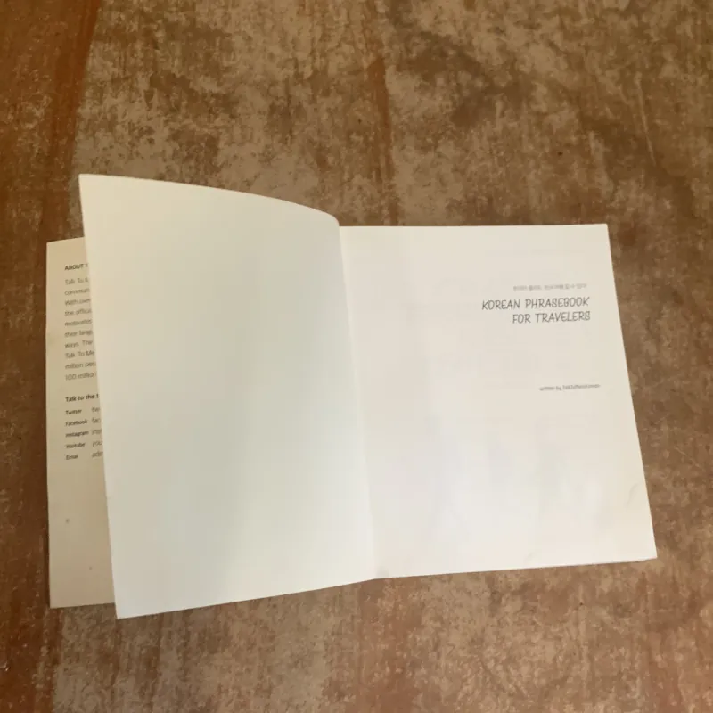 KOREAN PHRASEBOOK FOR TRAVELERS  761661