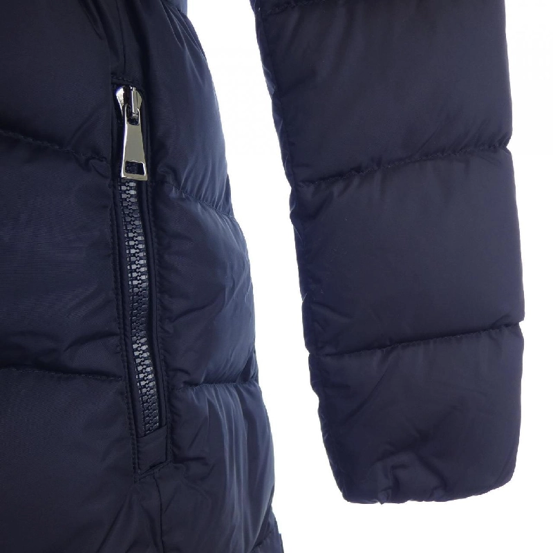 Áo khoác lông vũ MONCLER 639688