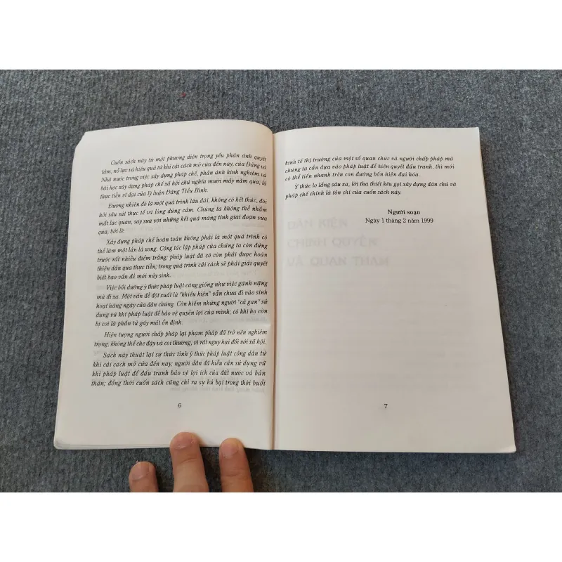 DÂN KIỆN QUAN THỜI NAY 694786