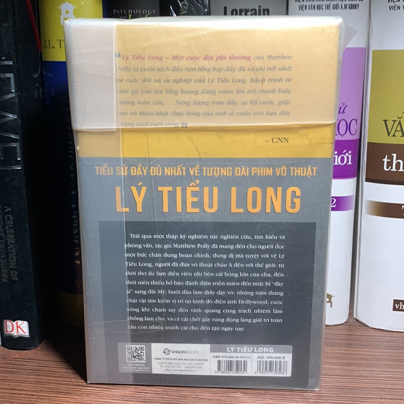 Lý Tiểu Long - Một Cuộc Đời Phi Thường - Giá bìa 399k 159049