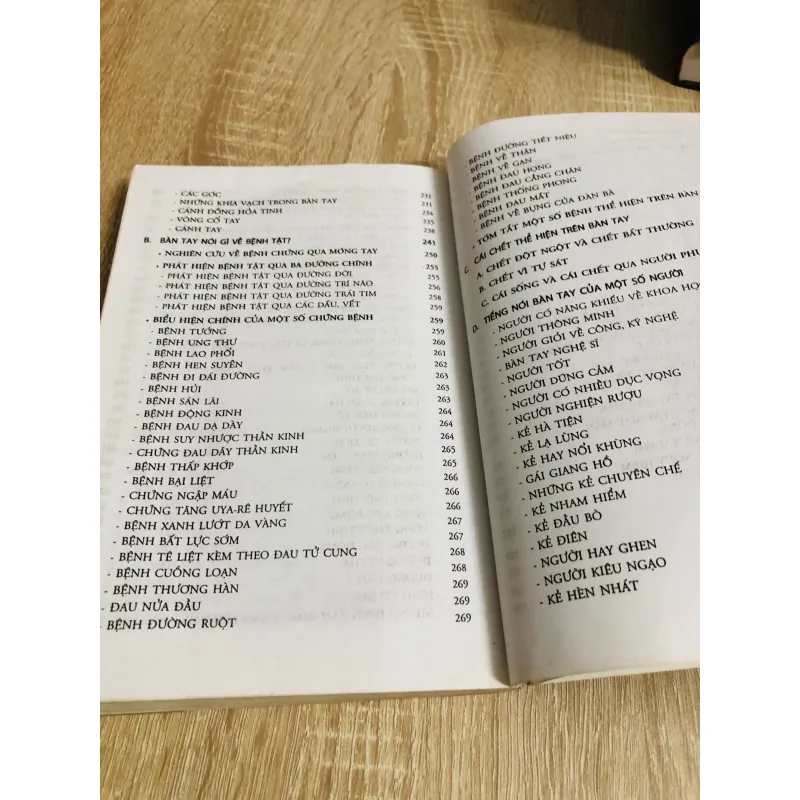 TIẾNG NÓI CỦA BÀN TAY – SÁCH NGHIÊN CỨU 925817