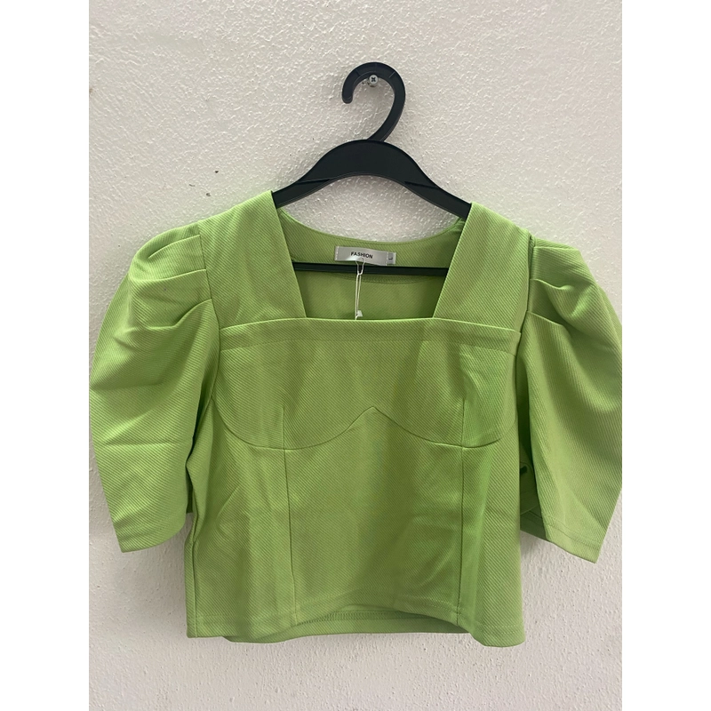Áo kiểu nữ dáng crop top tay phồng 526130