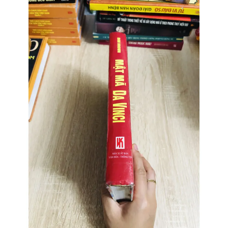 MẬT MÃ DA VINCI – Dan Brown 925793