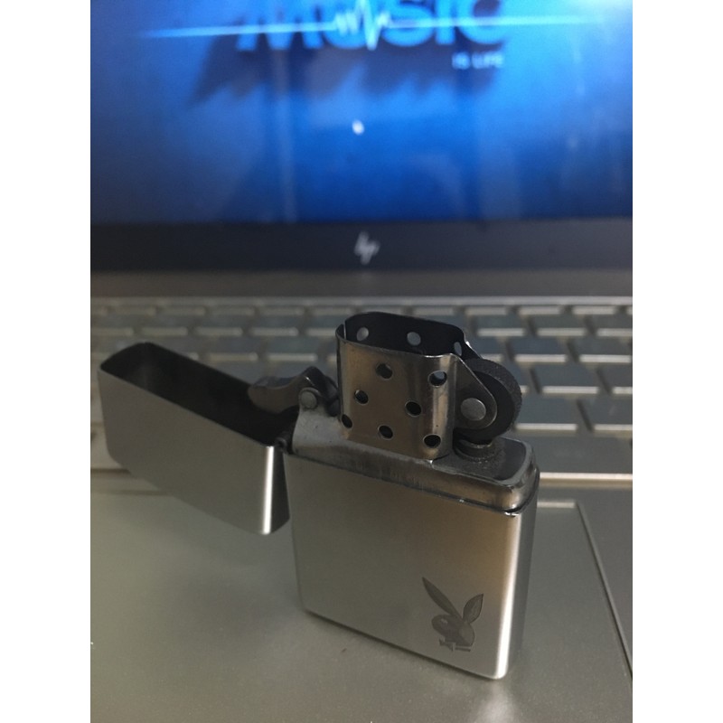 Zippo hàng zin, mới 98% 97205