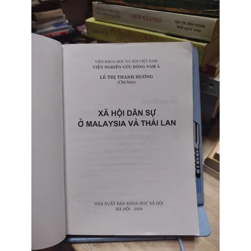 sách: Xã hội dân sự ở Malaysia và Thái Lan - Lê Thị Thanh Hương (A1) 572068