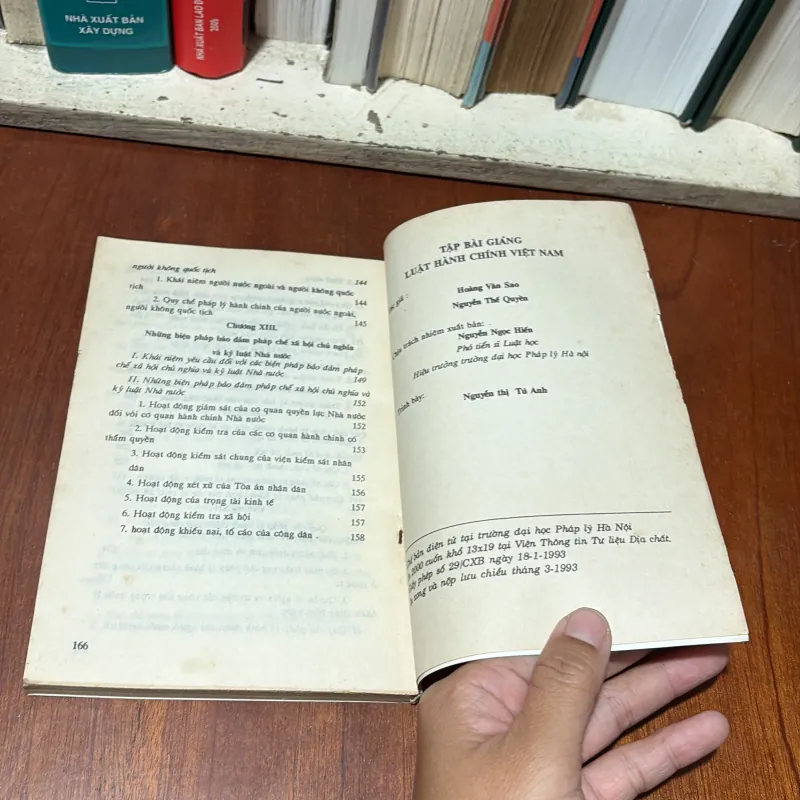 II Sách Luật: Luật Hành Chính Việt Nam (Tập Bài Giảng) - 1993 748253