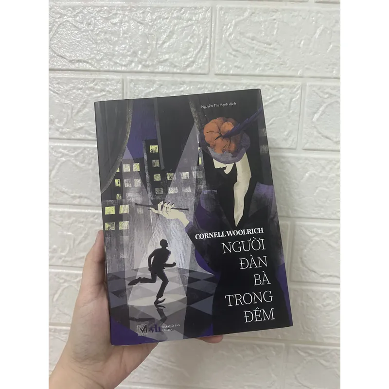 Người đàn bà trong đêm  700410