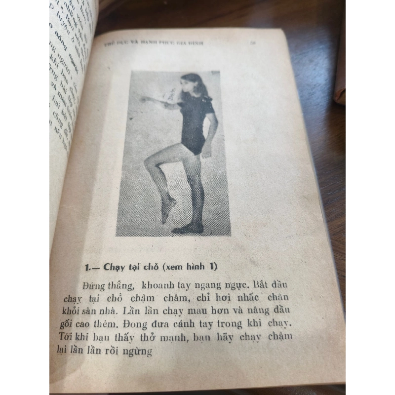 Thể Dục Và Hạnh Phúc Gia Đình - Edward O'Relly 1061809