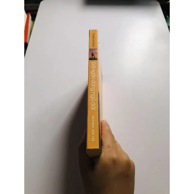 ĐỜI NGẮN ĐỪNG NGỦ DÀI 749137