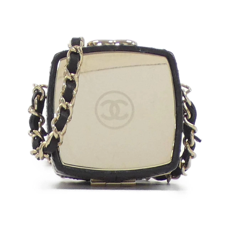 Chanel AP2425 Túi xách dây chuyền 629717
