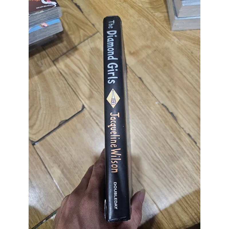 The Diamond Girls
30k 645343