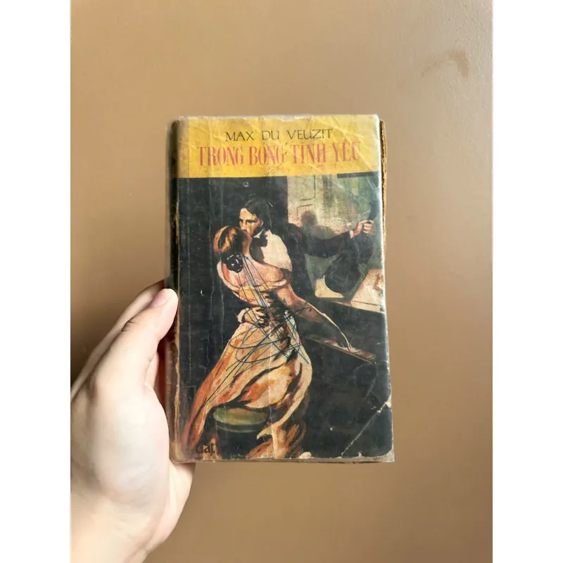 Trong Bóng Tình Yêu - Max Du Veuzit (Sách Trước 75, Phan-Sinh dịch) 738008