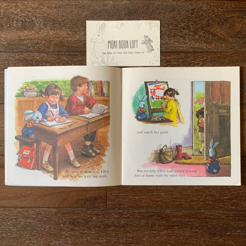Sách tranh tiếng anh Fuzzy Rabbit, Used, minh họa cổ điển 478673