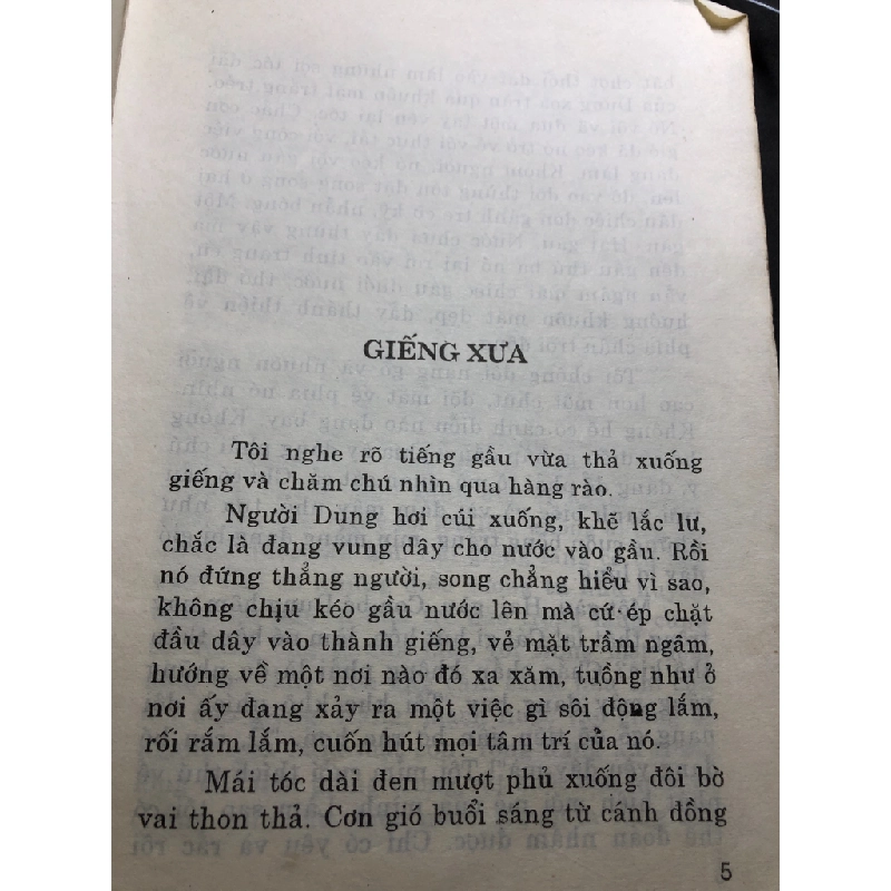 Đêm trăng khuyết 1997 mới 60% ố vàng Hoàng Nhật Tuyên HPB0906 SÁCH VĂN HỌC 161977