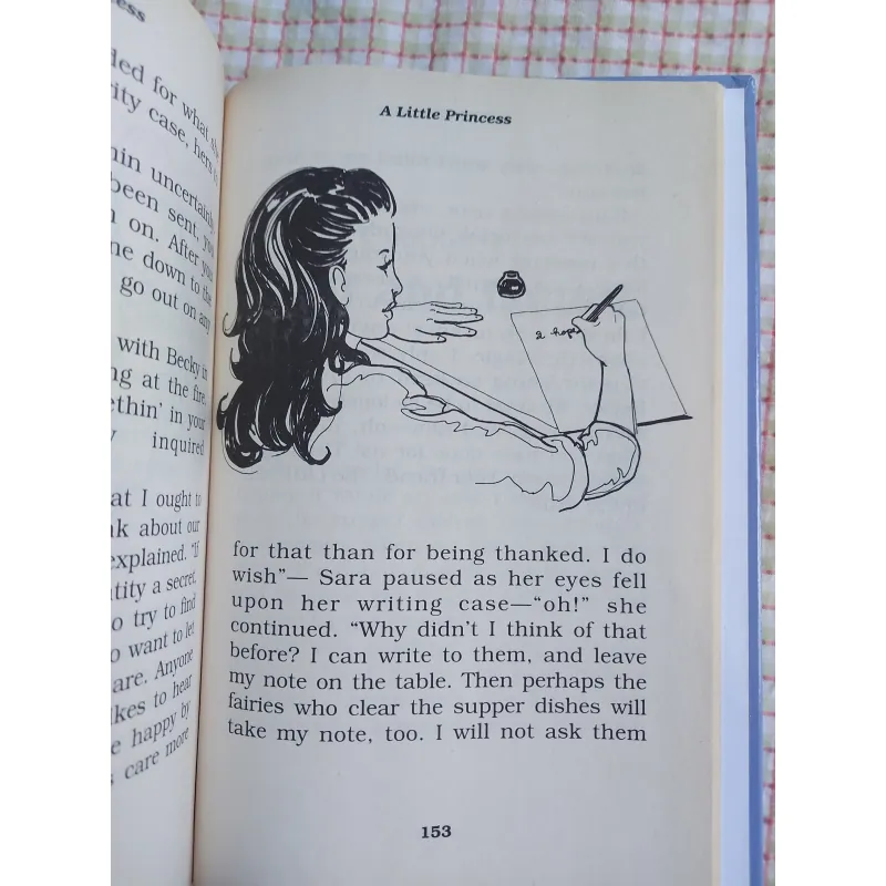 A LITTLE PRINCESS • Tác giả: Frances Hodgson Burnett (Bộ Treasury of Illustrated Classics) 782502