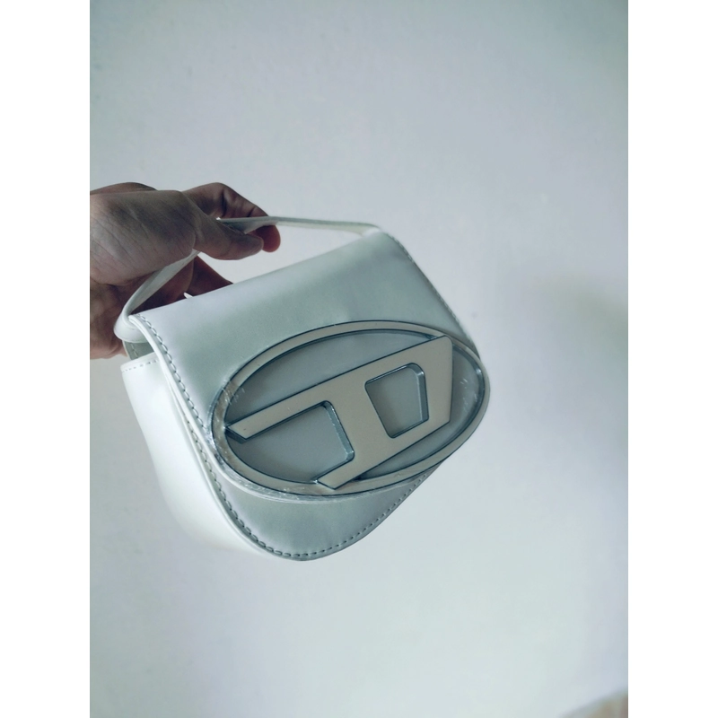 Túi chữ D Denim cho nữ - Thiết kế độc đáo, chất liệu cao cấp - Bag, Len, Đeo Vai, Da  476154