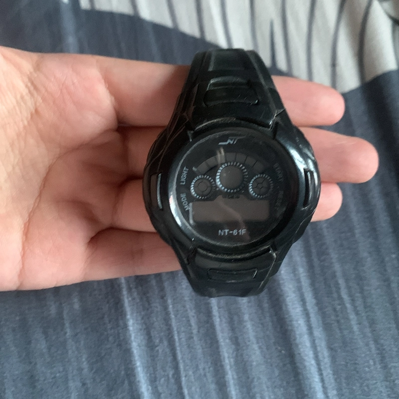 Đồng hồ xem, hẹn giờ (pass lại để lâu không dùng hết pin chỉ cần ra tiệm thay pin ạ ) 508512