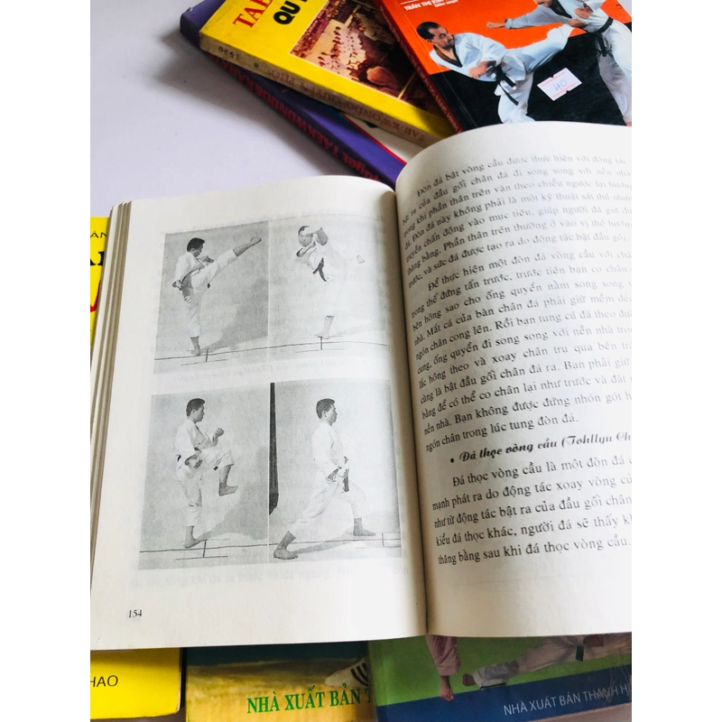 📚 SÁCH VỀ TAEKWONDO 542457
