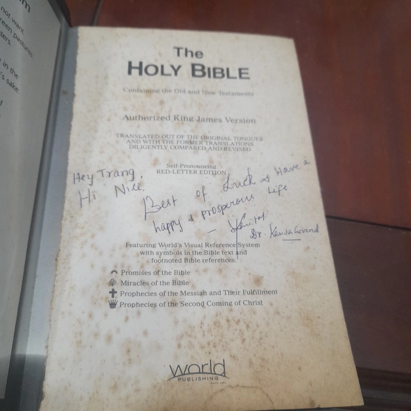 HOLY BIBLE (Old and New Testaments) 527361