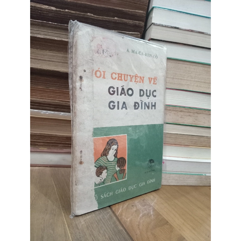 Nói chuyện về giáo dục gia đình - A. Ma-ca-ren-cô 780729