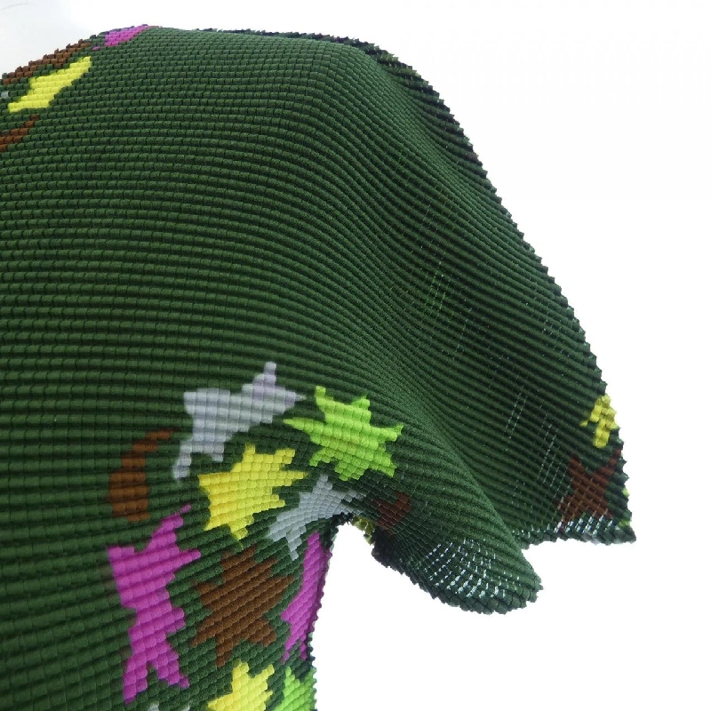 Áo thun ISSEY MIYAKE - Hàng hiệu Authentic 826557