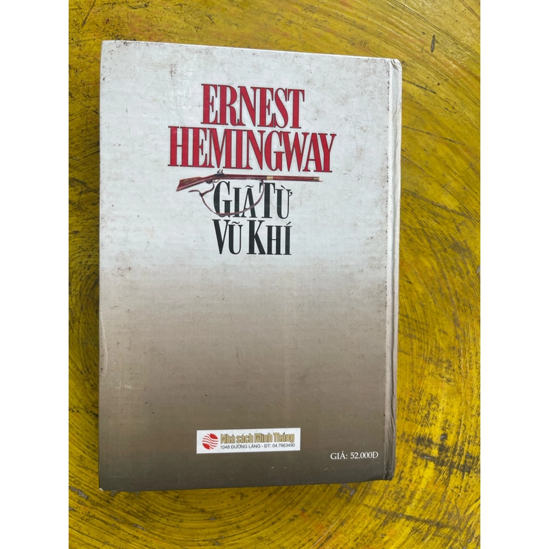Giã từ vũ khí- Ernest Hemingway 470251