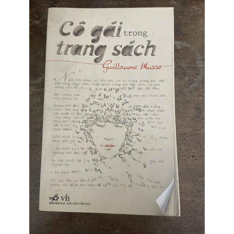 Cô gái trong trang sách - Guillaume Musso 781232