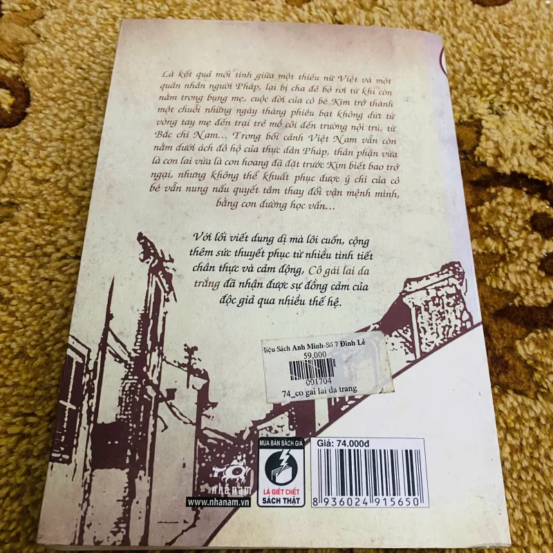 CÔ GÁI LAI DA TRẮNG - KIM LEFEVRE 974540