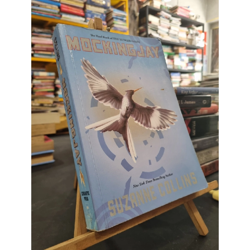 MOCKINGJAY - Suzanne Collins (Scholastic) 139174